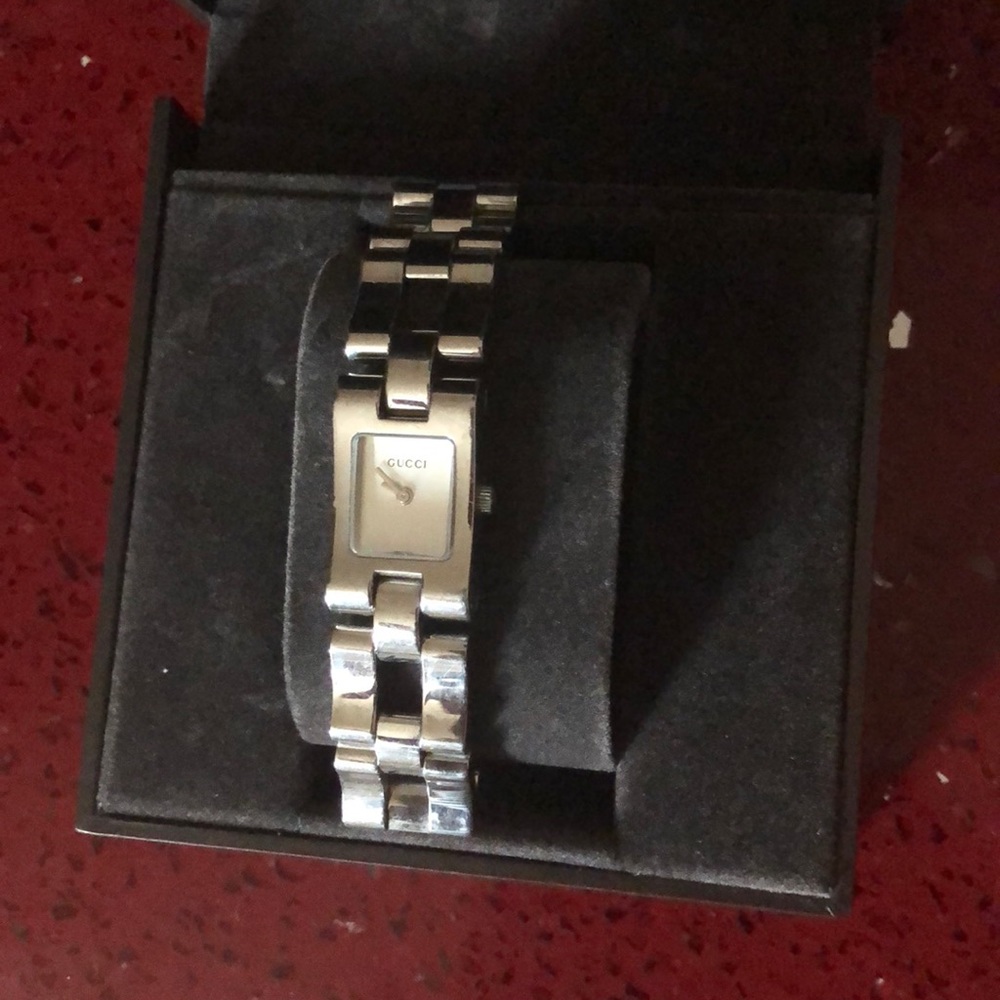 Authentic Gucci Watch - image 2